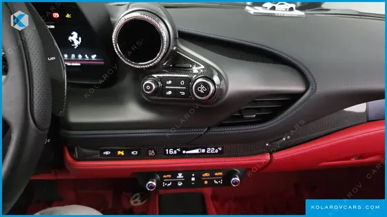 FERRARI F8 3.9 V8