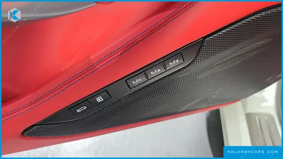 FERRARI F8 3.9 V8