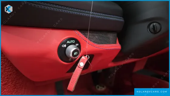 FERRARI F8 3.9 V8