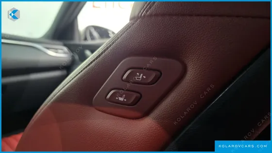 GENESIS G70 GASOLINE 2.5T 4WD