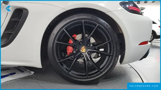 PORSCHE 718 2.5 GTS