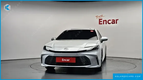 TOYOTA CAMRY 2.5 XLE HYBRID