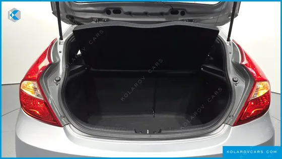 HYUNDAI ACCENT DIESEL WIT 1.6 VGT PREMIER