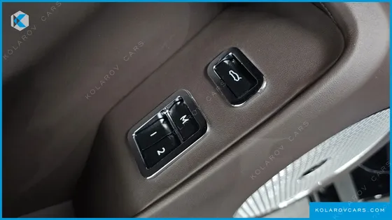 BENTLEY FLYING SPUR 4.0