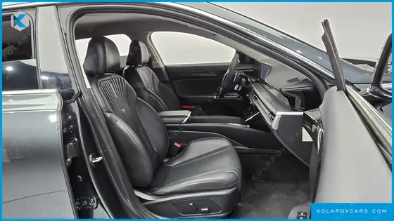 HYUNDAI GRANDEUR PREMIUM