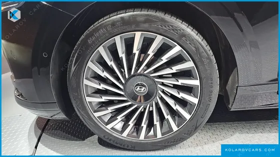 HYUNDAI GRANDEUR CALLIGRAPHY