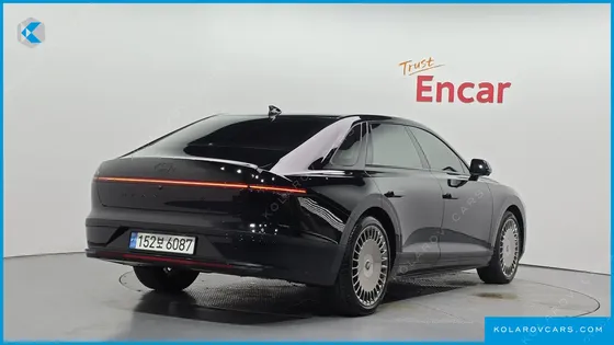 HYUNDAI GRANDEUR CALLIGRAPHY