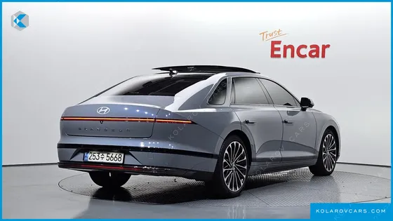 HYUNDAI GRANDEUR CALLIGRAPHY