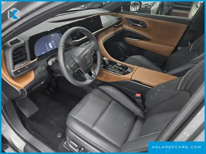 TOYOTA CROWN 2.5 4WD HYBRID