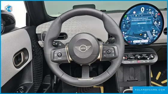 MINI COOPER CONVERTIBLE FAVOURED