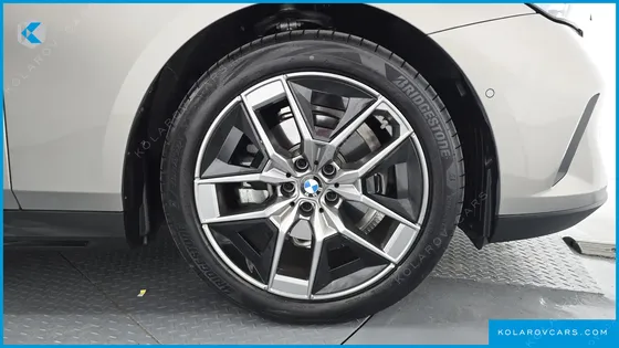 BMW 5 SERIES 520I