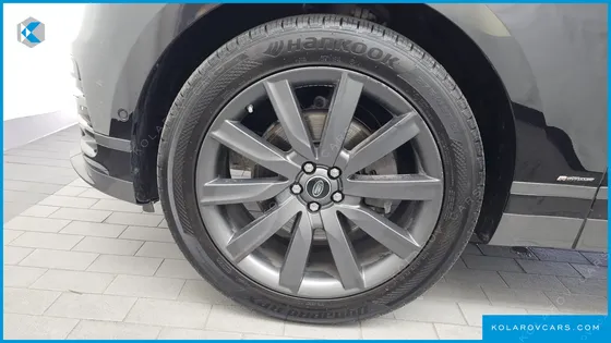 LAND ROVER RANGE ROVER VELAR 3.0 D300 R-DYNAMIC HSE