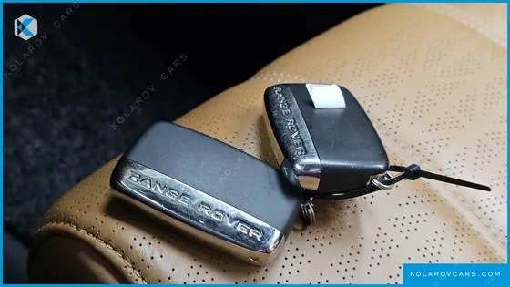 LAND ROVER RANGE ROVER VELAR 3.0 D300 R-DYNAMIC HSE