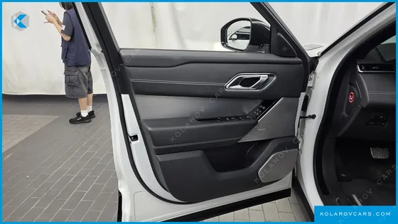 LAND ROVER RANGE ROVER VELAR 3.0 D300 R-DYNAMIC HSE