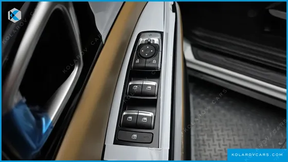 KIA CARNIVAL GASOLINE 9-SEATER PRESTIGE