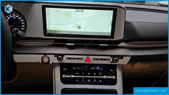 KIA CARNIVAL GASOLINE 9-SEATER PRESTIGE