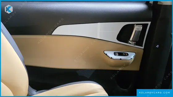 KIA CARNIVAL GASOLINE 9-SEATER PRESTIGE