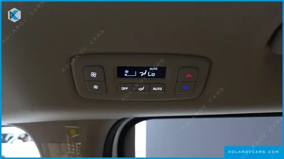 KIA CARNIVAL GASOLINE 9-SEATER PRESTIGE