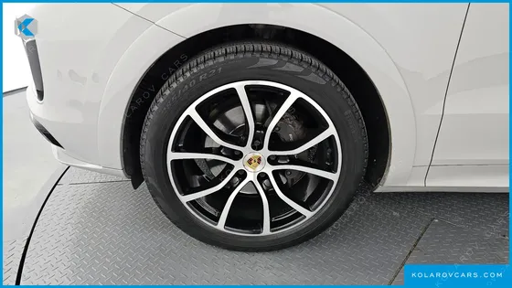 PORSCHE CAYENNE 3.0 E-HYBRID
