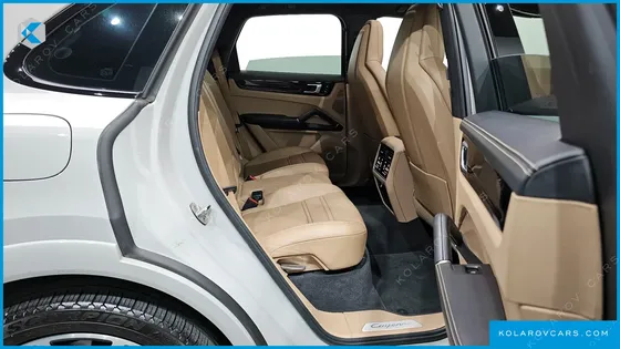 PORSCHE CAYENNE 3.0 E-HYBRID