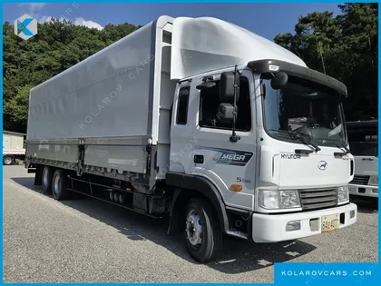 HYUNDAI MEGA TRUCK GOLD