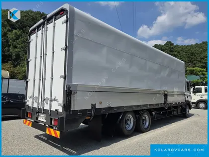 HYUNDAI MEGA TRUCK GOLD