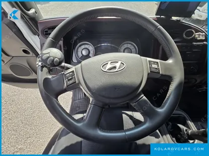 HYUNDAI MEGA TRUCK GOLD