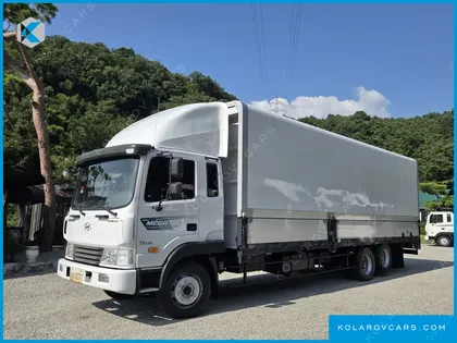 HYUNDAI MEGA TRUCK GOLD