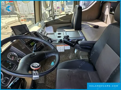 TATA DAEWOO NOBUS MID-SIZE TRUCK ROYAL