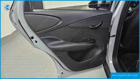 BYD DOLPHIN BASE