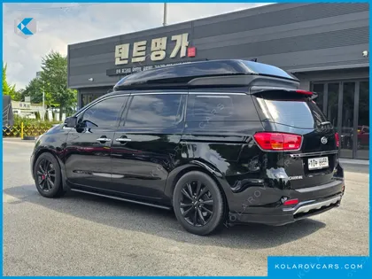 KIA CARNIVAL 7-SEATER HI-LIMOUSINE