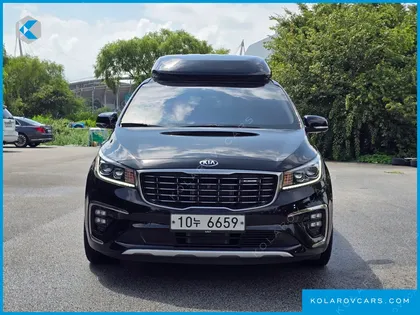 KIA CARNIVAL 7-SEATER HI-LIMOUSINE