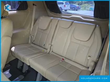KIA CARNIVAL 7-SEATER HI-LIMOUSINE