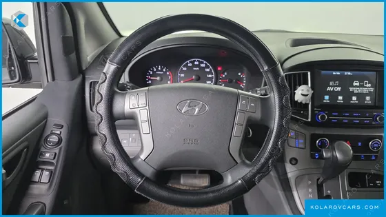 HYUNDAI STAREX 12-SEATER LPI