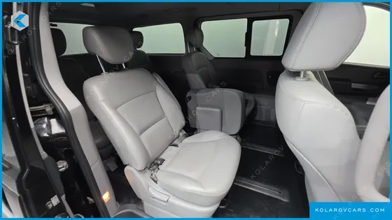 HYUNDAI STAREX 12-SEATER LPI