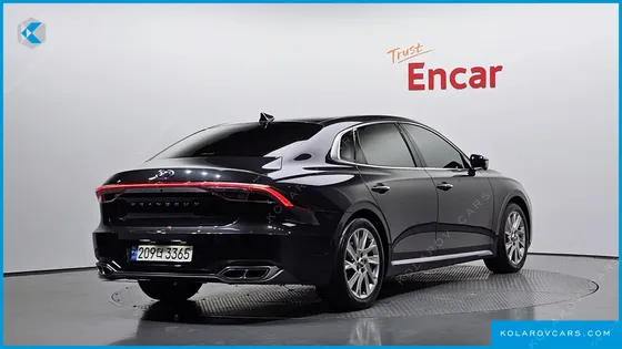 HYUNDAI GRANDEUR CALLIGRAPHY