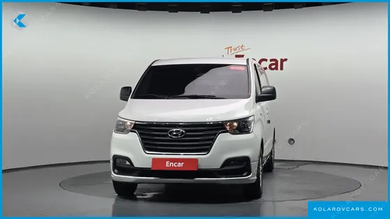 HYUNDAI STAREX VAN 3-SEATER