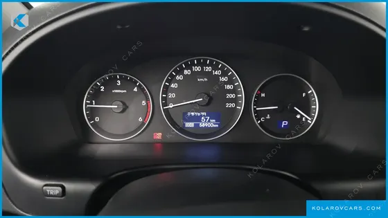 HYUNDAI STAREX VAN 3-SEATER