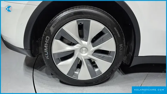 TESLA MODEL Y LONG RANGE AWD