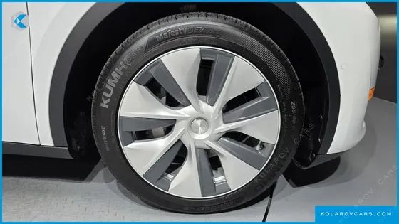TESLA MODEL Y LONG RANGE AWD