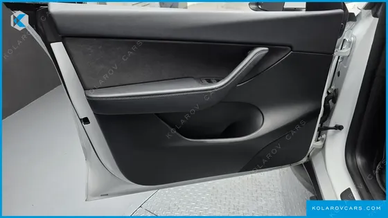TESLA MODEL Y LONG RANGE AWD