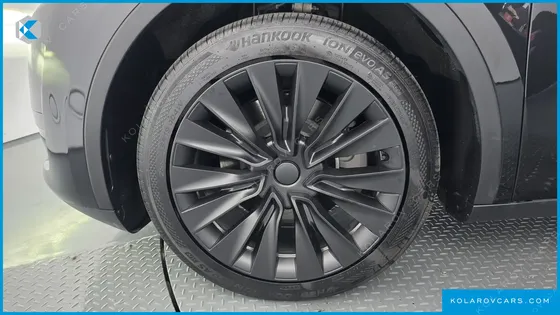 TESLA MODEL Y RWD