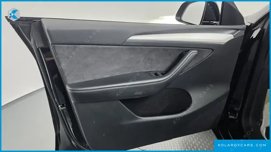 TESLA MODEL Y RWD