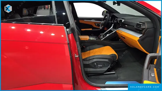 LAMBORGHINI URUS 4.0 V8