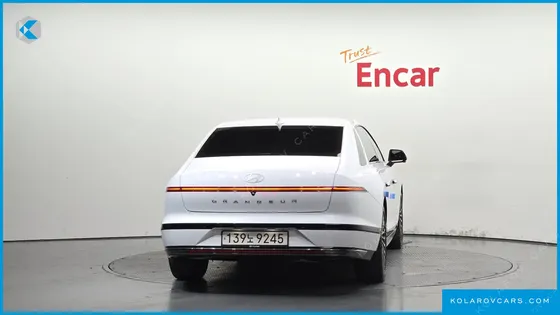 HYUNDAI GRANDEUR CALLIGRAPHY