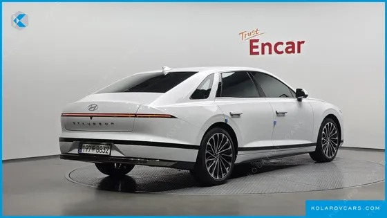 HYUNDAI GRANDEUR CALLIGRAPHY