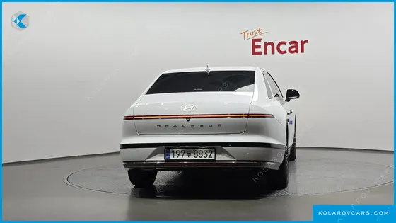 HYUNDAI GRANDEUR CALLIGRAPHY