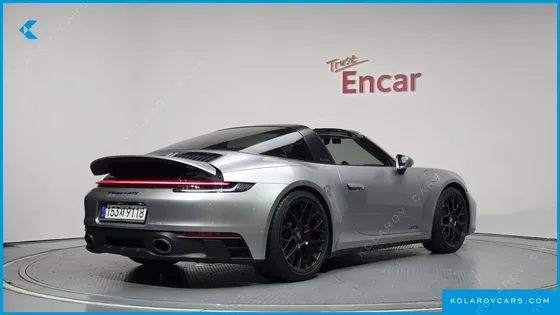 PORSCHE 911 TARGA 4 GTS