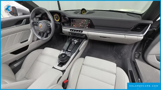 PORSCHE 911 TARGA 4 GTS