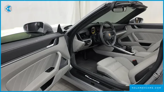 PORSCHE 911 TARGA 4 GTS